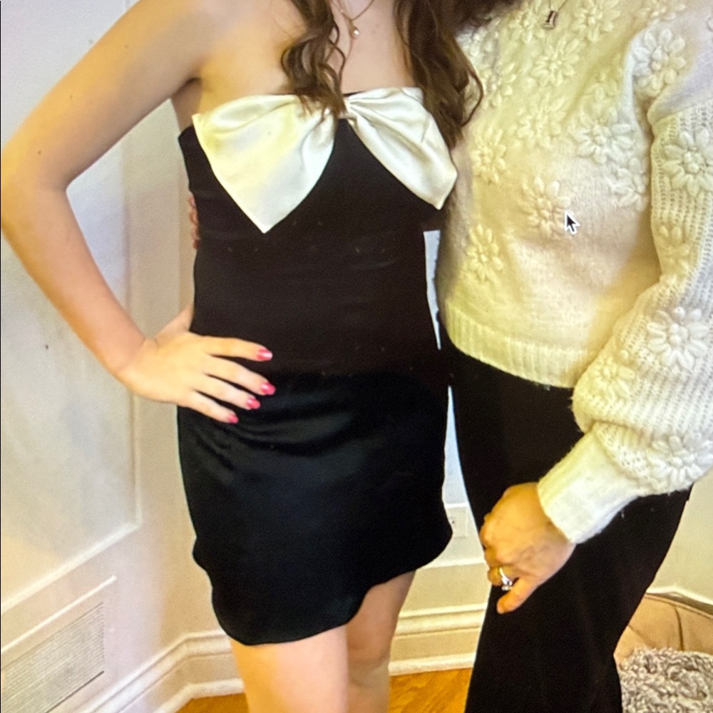 Elegant Black and White strapless cocktail dress perfect for dance or wedding